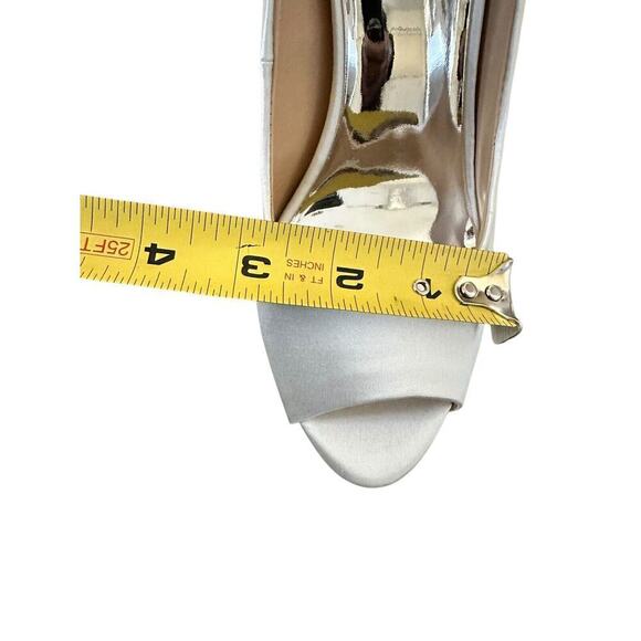 BADGLEY MISCHKA Kiara Embellished Peep-toe Pump size 8 - Picture 13 of 13